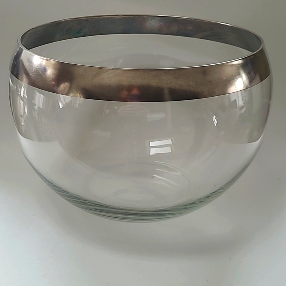 Dorothy Thorpe Roly Poly Punch bowl